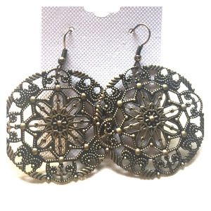 Large medallion earrings NWOT